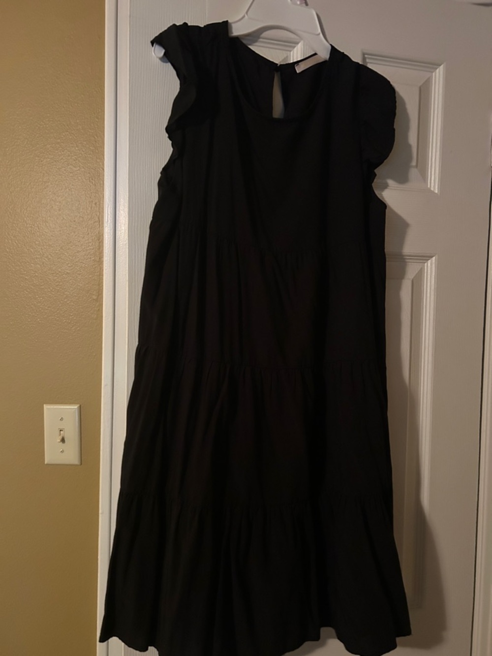 Women's Black Tiered Mini Dress with Cap Sleeves